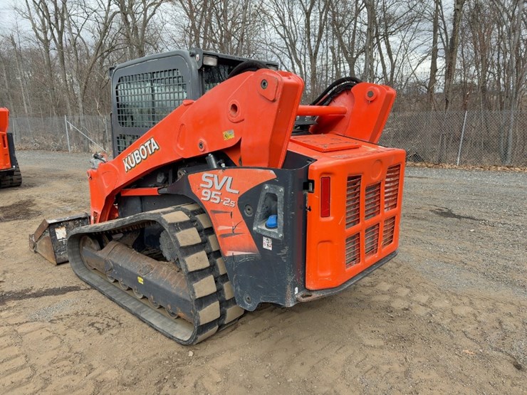 2020-kubota-svl95-2s-image-3