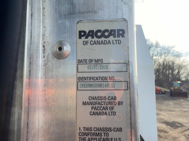 2017-kenworth-t270-image-41