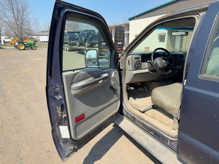 2002-ford-f350-xl-image-23