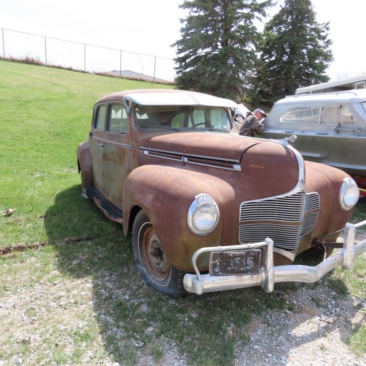 1940 Dodge D14 4dr Sedan