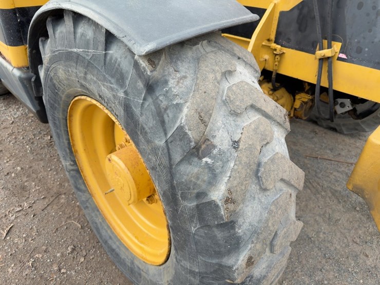 1996-caterpillar-th83-image-11