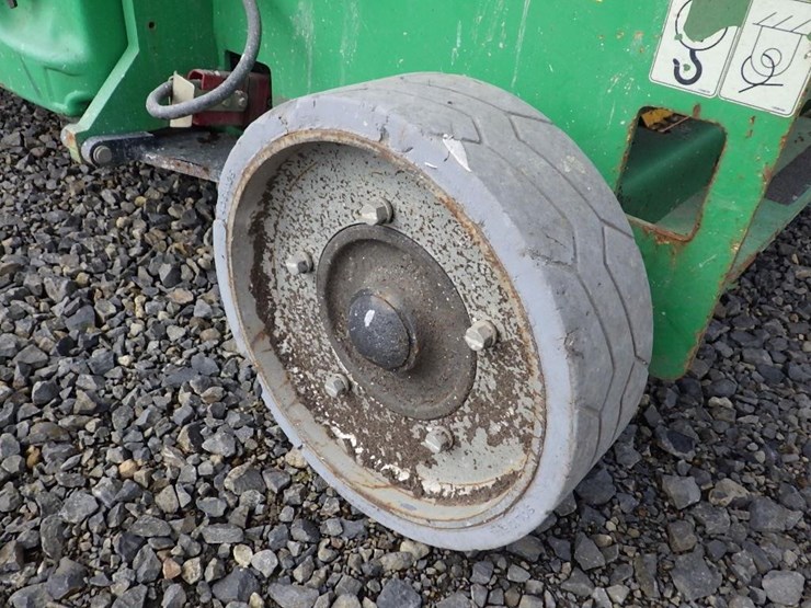 2016-jlg-3246es-image-17