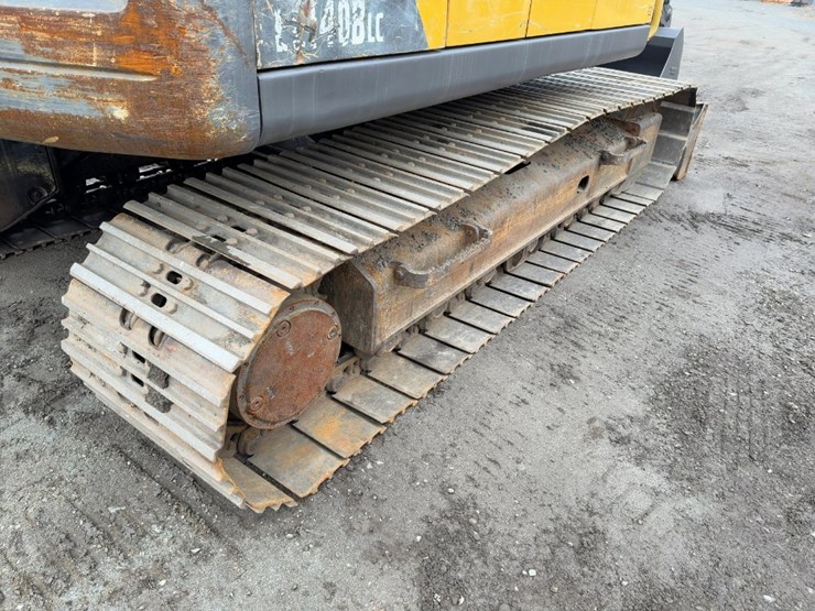 2006-volvo-ec140b-lc-image-25