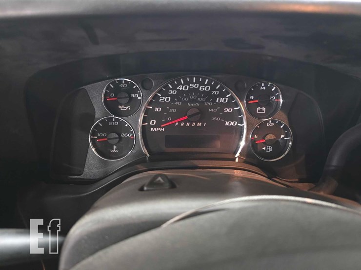 2017-chevrolet-express-2500-image-12