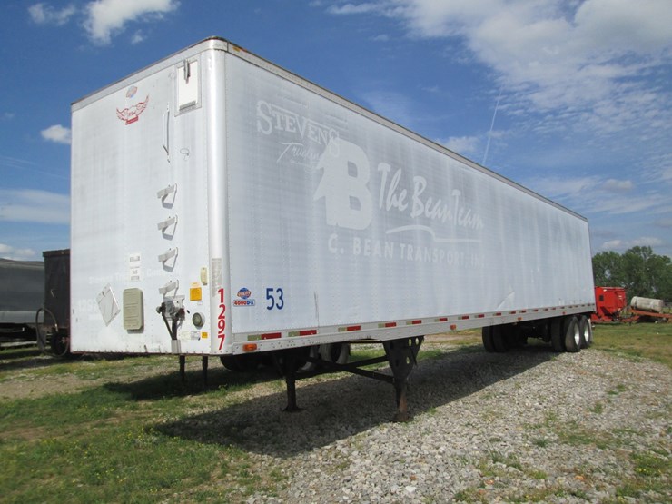 2007-utility-4000dx-image-1