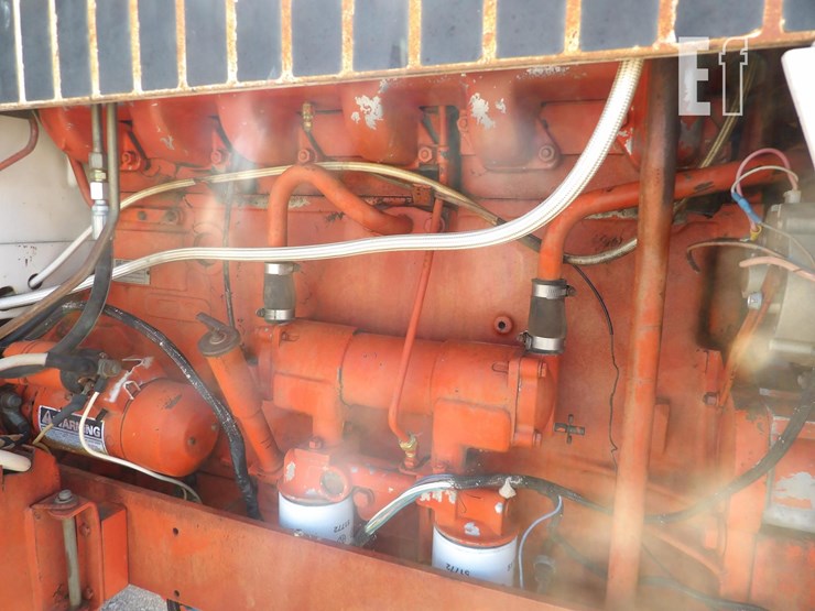 j-i-case-2390-image-19