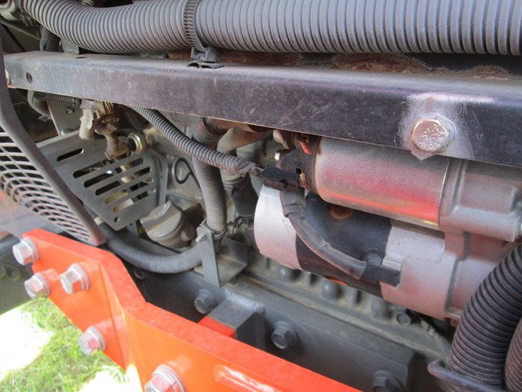 2022-kubota-m6s-111-image-28