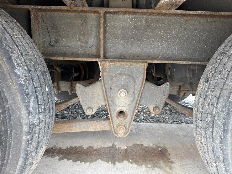 2005-massey-ferguson-8-image-18