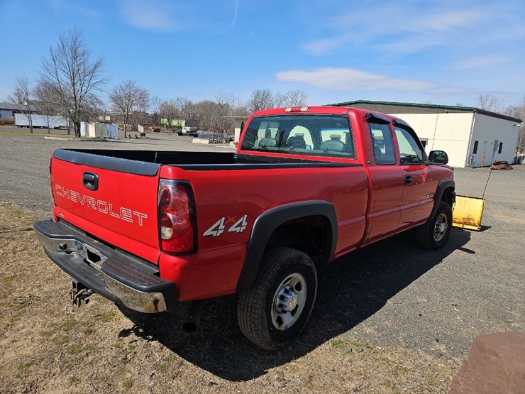 2005-chevrolet-2500hd-image-5