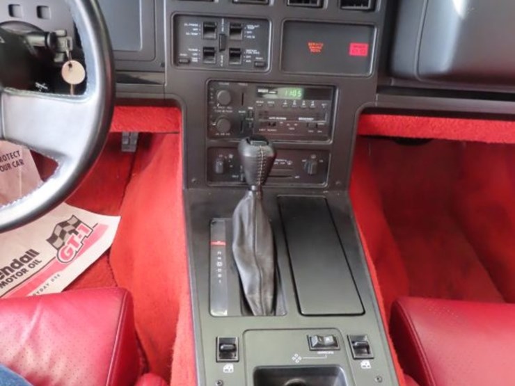 1985-chevrolet-corvette-image-30