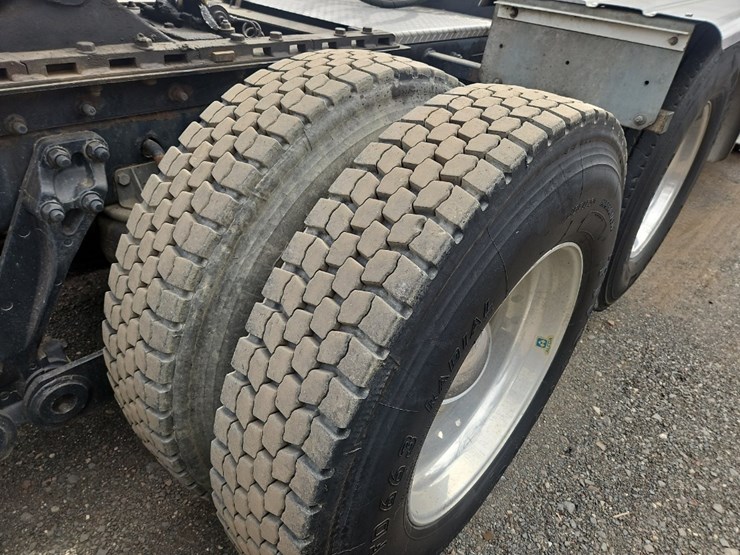 2007-kenworth-t800-image-16