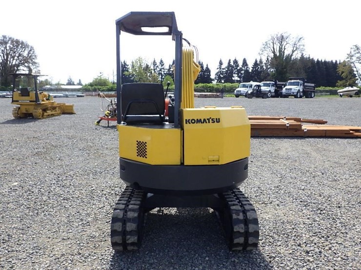 komatsu-pc28uu-image-5