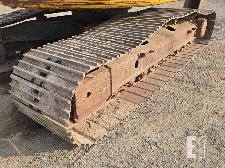 komatsu-pc228us-lc-3n0-image-37