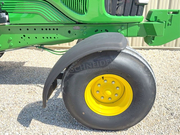 2004-john-deere-7320-image-16