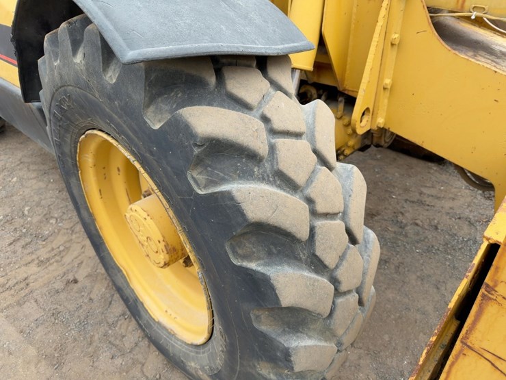 1995-caterpillar-th83-image-9