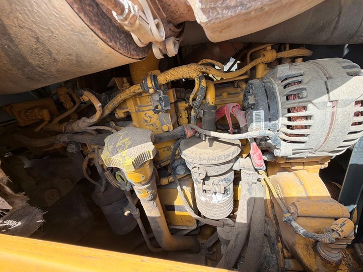 2019-deere-850k-lt-image-20