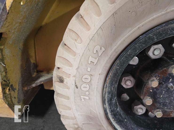 2019-caterpillar-gp25n-image-25