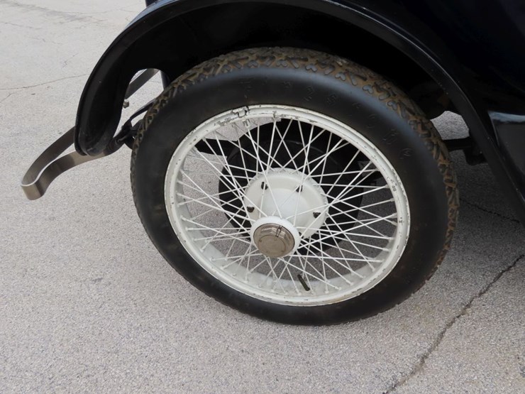 1918-detroit-model-74-brougham-electric-car-image-10