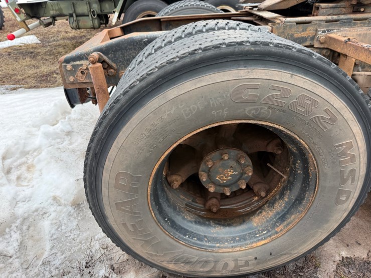 1999-western-star-5864ss-image-66