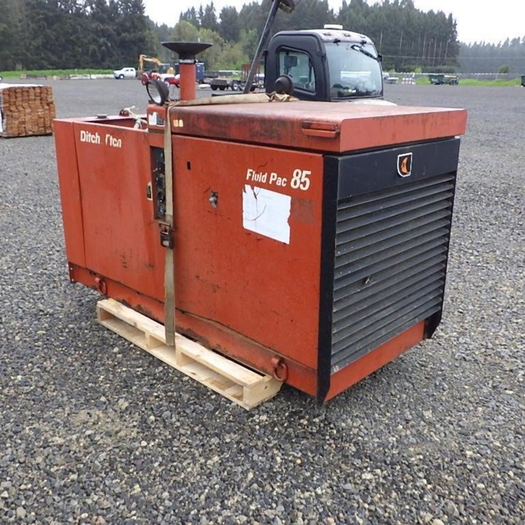 DITCH WITCH FLUID PAC 85