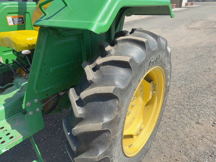 john-deere-5045d-image-11