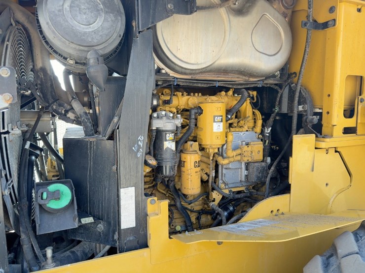 2016-caterpillar-938m-image-20