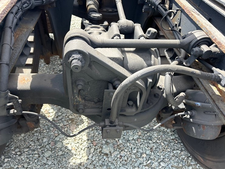 1999-mack-cl713-image-56