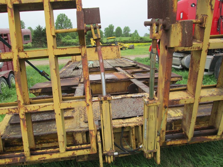 #46170-•-homemade-22'-t/a-steel-fixed-neck-lowboy-trailer-image-12