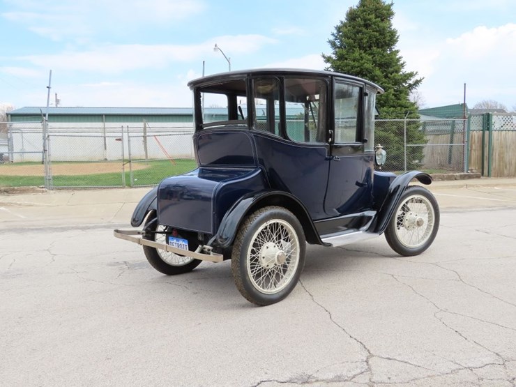 1918-detroit-model-74-brougham-electric-car-image-5