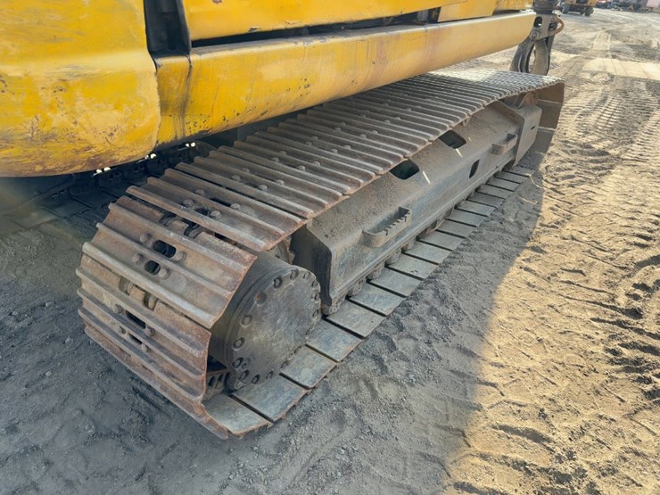 2008-deere-160d-lc-image-23