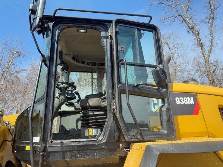 2016-caterpillar-938m-image-23