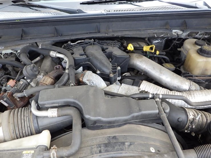 2011-ford-f550-image-13