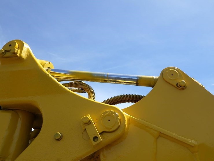 komatsu-pc28uu-2-image-24