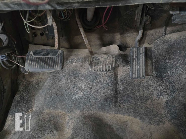 2000-ford-f650-sd-image-11