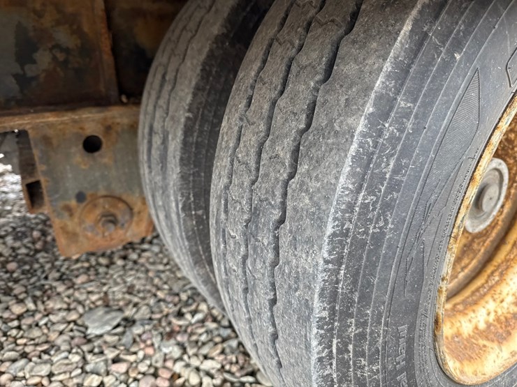 2018-massey-ferguson-8-image-33