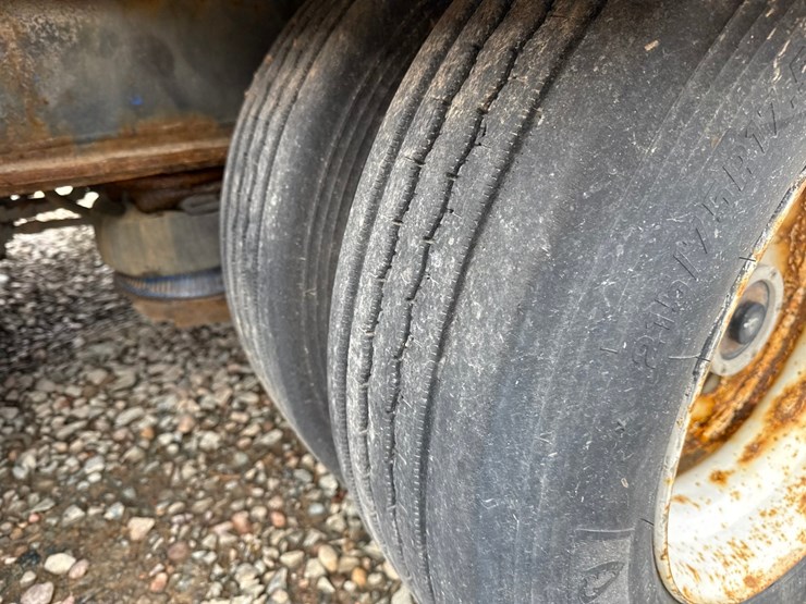 2018-massey-ferguson-8-image-25