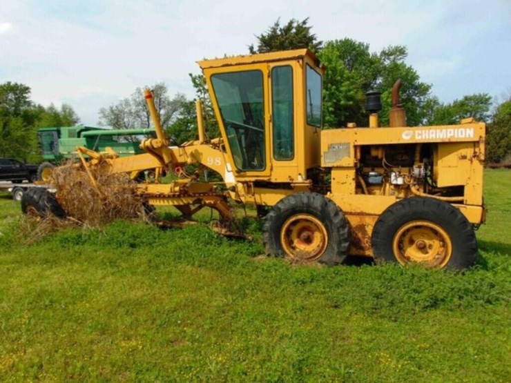 champion-road-grader-image-10