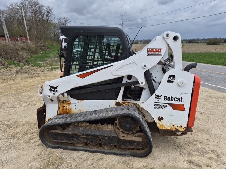 2018-bobcat-t590-image-11