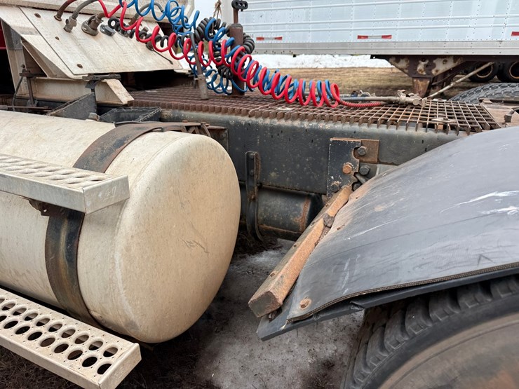 1999-western-star-5864ss-image-61