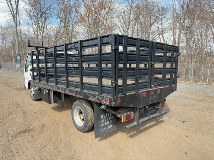 2002-isuzu-npr-hd-image-3