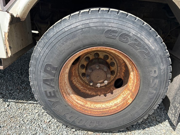 2010-international-4400-sba-image-100