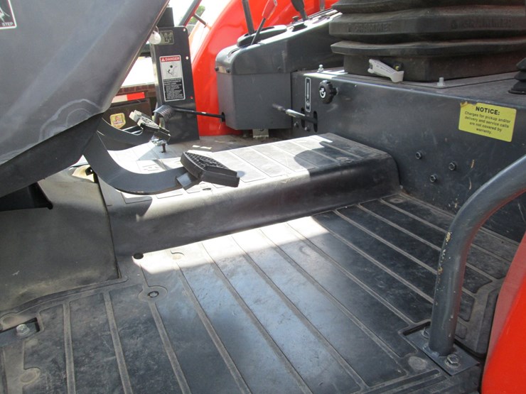 2022-kubota-m6s-111-image-30