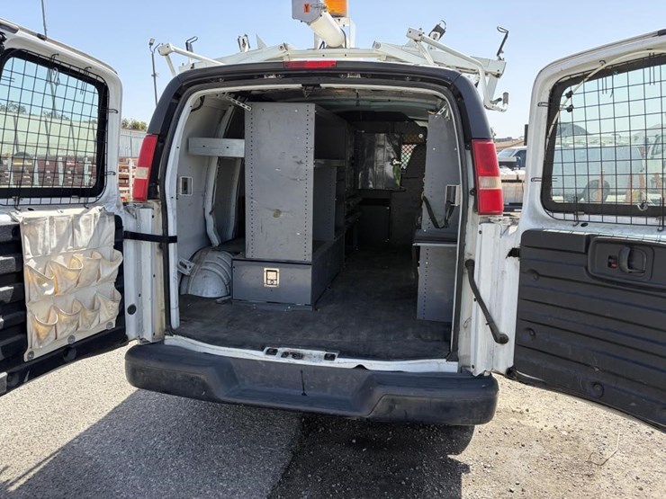 2007-chevrolet-express-2500-image-12