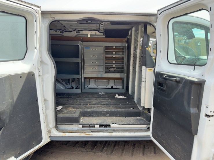 2016-ford-transit-image-14