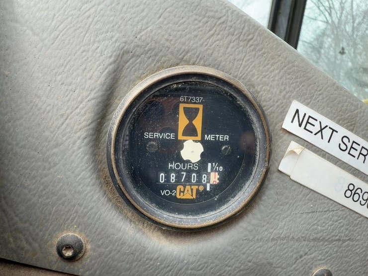 1995-caterpillar-th83-image-17