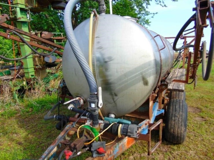 1000-gal.-sprayer-image-3
