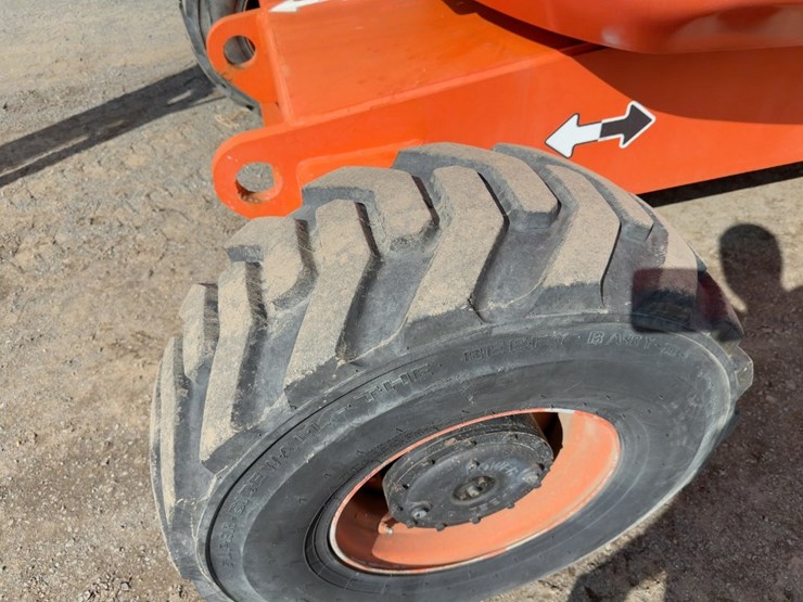 2003-jlg-600aj-image-13