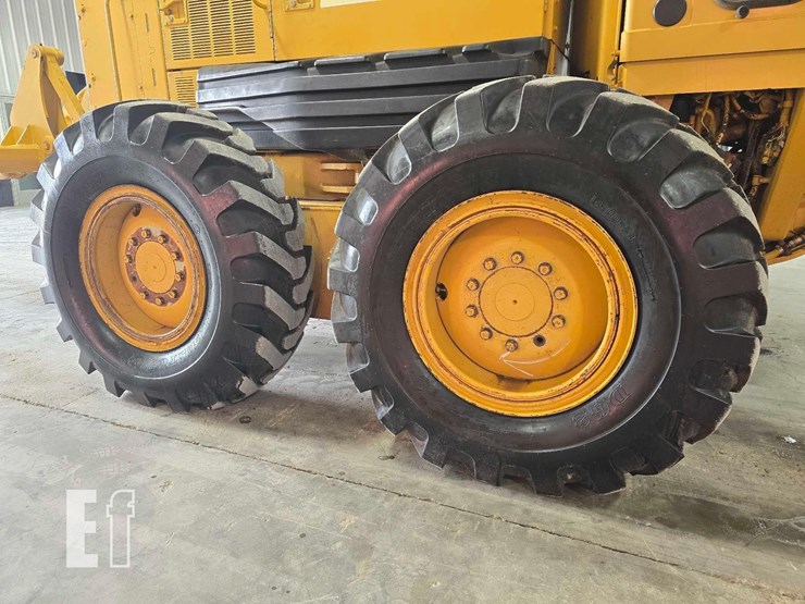 2007-caterpillar-140h-image-29