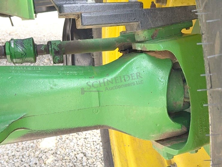 john-deere-200-image-14