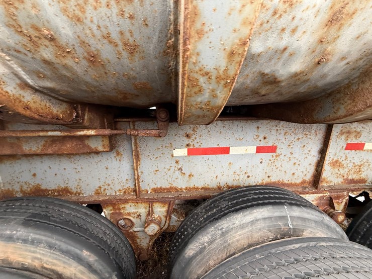 #1130-•-26'-end-dump-semi-trailer-image-27